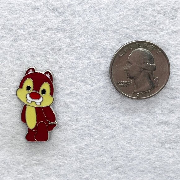 🔮 5/$25 Disney Chip N Dale - Dale Pin - Picture 2 of 3